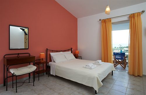 Irene Studios Hotel Evia Exterior foto